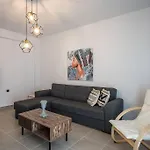 Ariadne Chic & Minimalistic Apt.